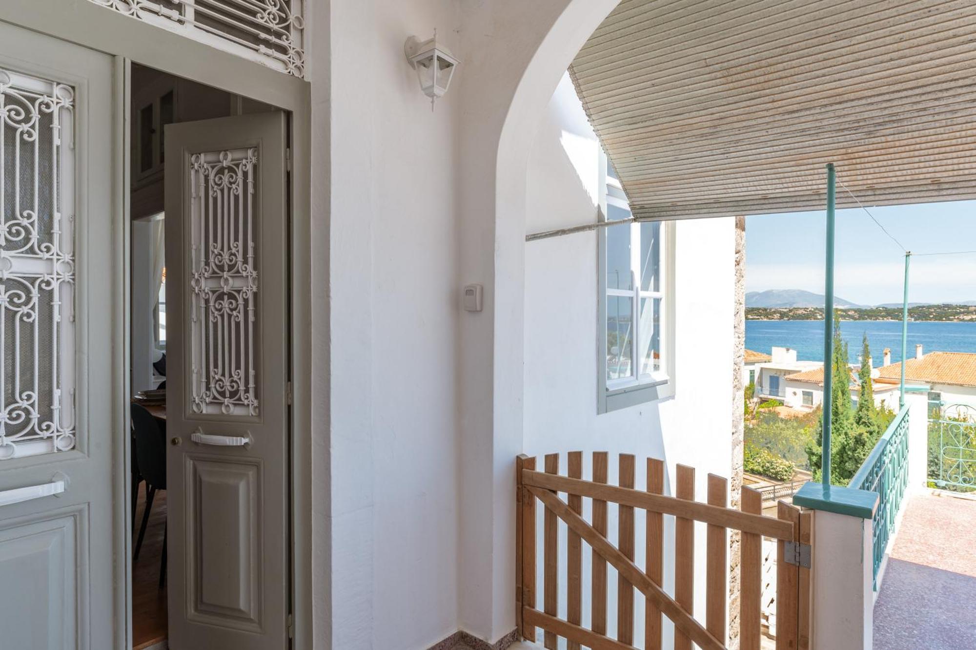 Martha'S House Διαμέρισμα Σπέτσες Εξωτερικό φωτογραφία